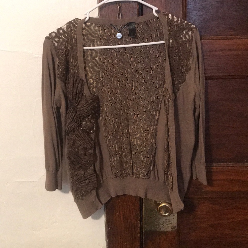 Buckle cardigan.